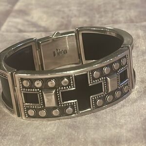 Sterling Silver 925 Cross Bangle Bracelet 7.5”